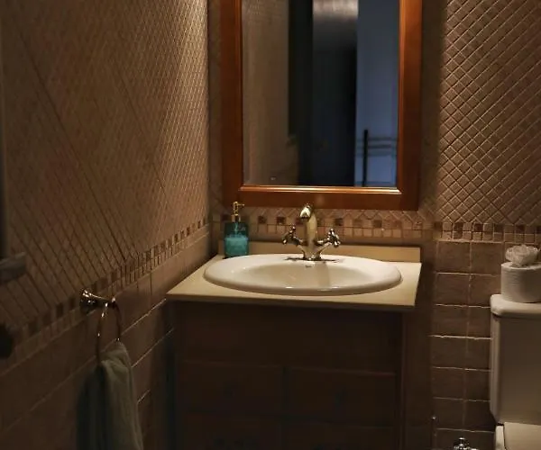 Banyan Tree * אובידוס